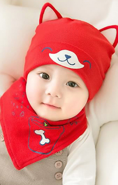 เซ็ตหมวกลายลูกสุนัขหูตั้งมาพร้อมผ้ากันเปื้อนสามเหลี่ยม GZMM